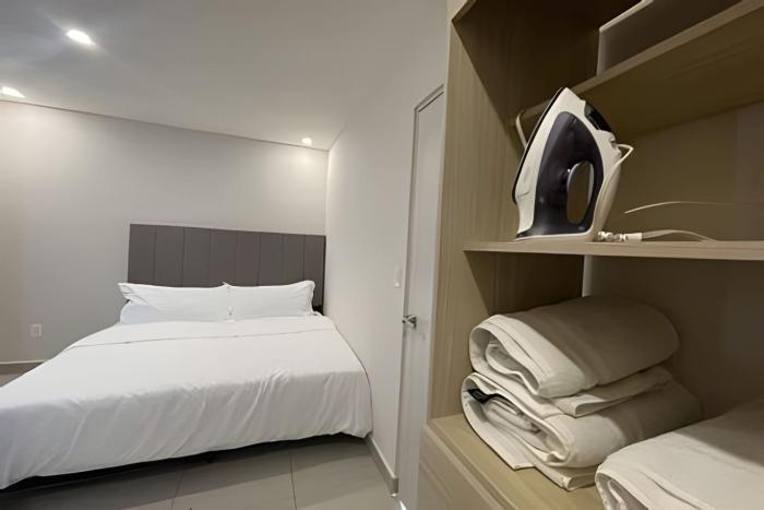 Beautiful apartment, BBQ, A.C, 5 min Arena, Gym