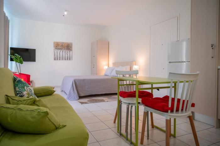 Thalias Apartment by Home SH