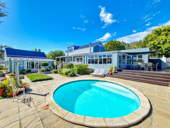 Egret House in Imhoffs Gift