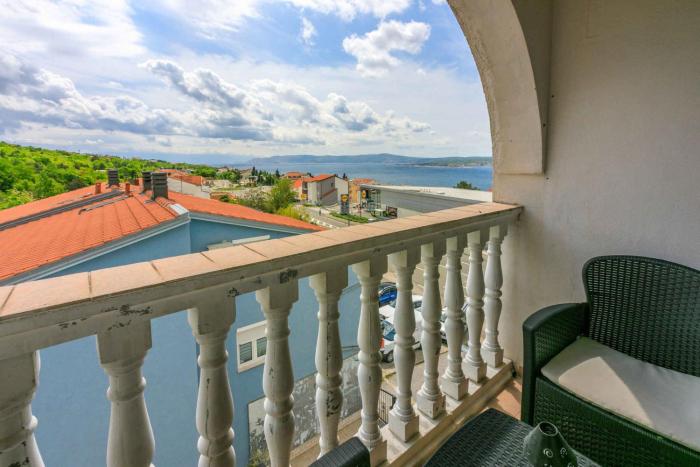 Apartment in Crikvenica 42450