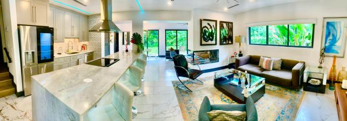 MIAMi MID-CENTURY GEM