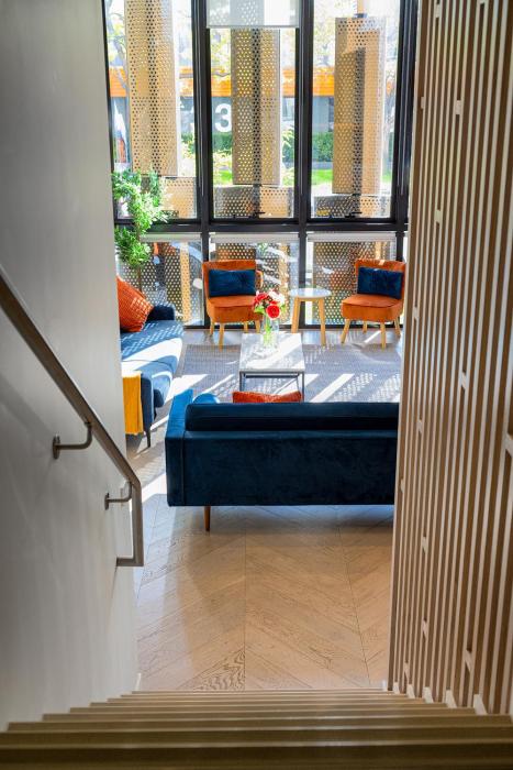 City Meets Bay I Resort Style I 4-Level I Rooftop