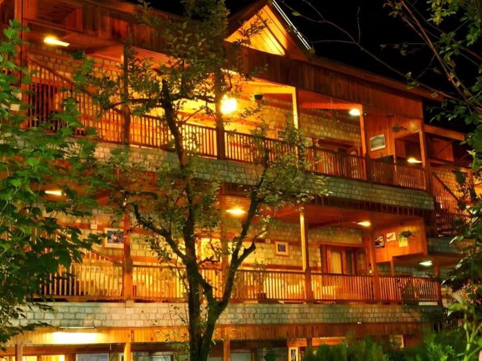 Negis Hotel Mayflower