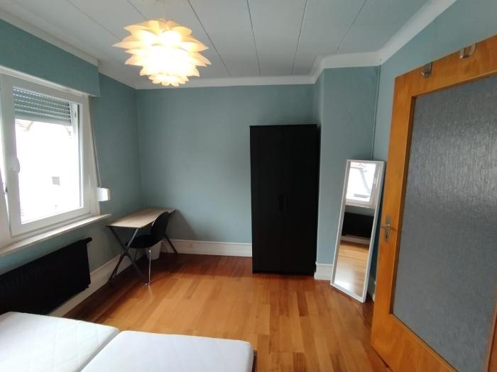 private Zimmer im Serviced Apartment - mit wöchentlicher Reinigung