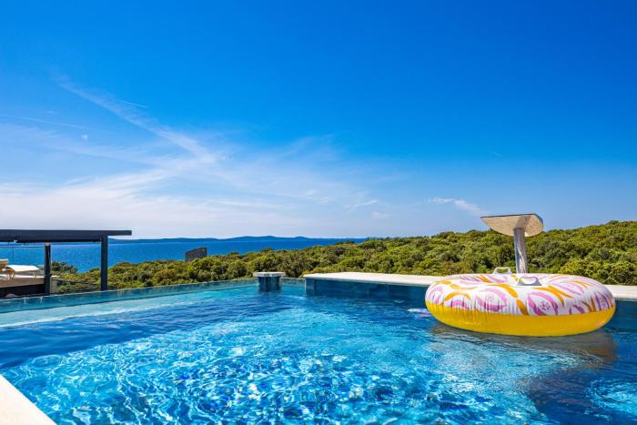 Luxury Pool Seaside Apartments Zadar