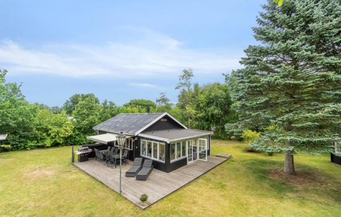 2 Bedroom Nice Home In Hasle