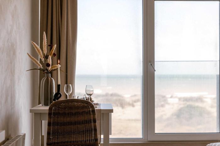 Huswell - Modern studio with magnificent seaview