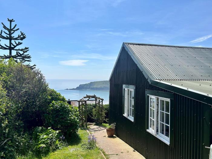 3 Bed in Freshwater East 42105