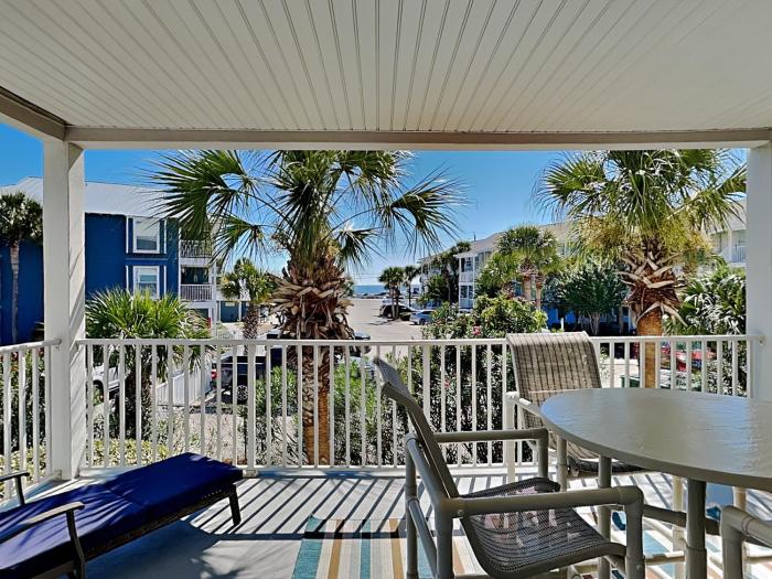 Pavilion Palms #105B