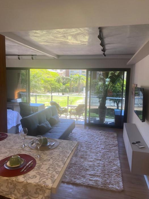 Estúdio com vista para Praça André Forster