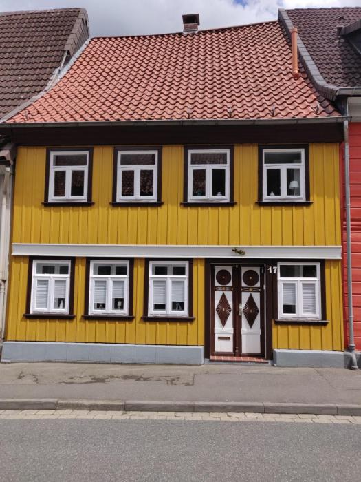 Haus-Salamander-mit-Sauna