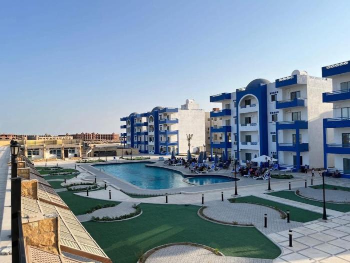 شقة فندقية صف أول بحر وبول