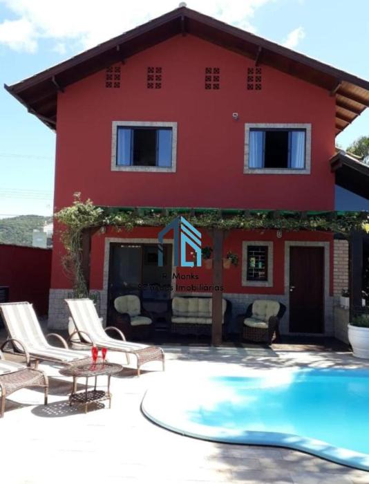 Casa com piscina ingleses 0181