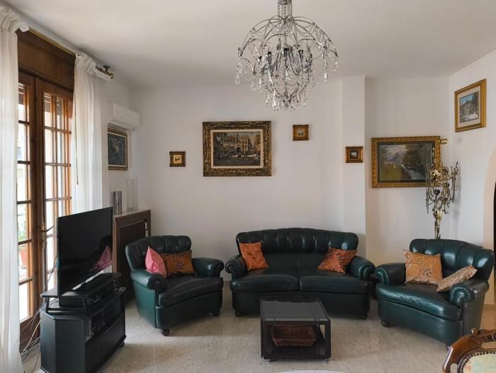 Attico Lux - trilocale con garage Metropolitana Blu