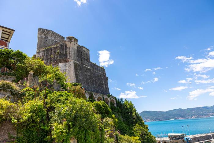 LArpara Casa al Molo dal Mare al Castello