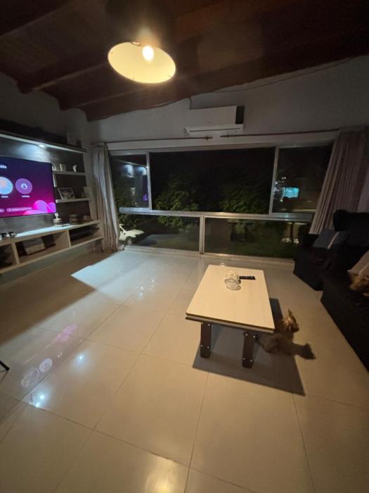 Departamento Amplio a cercanías del Rio