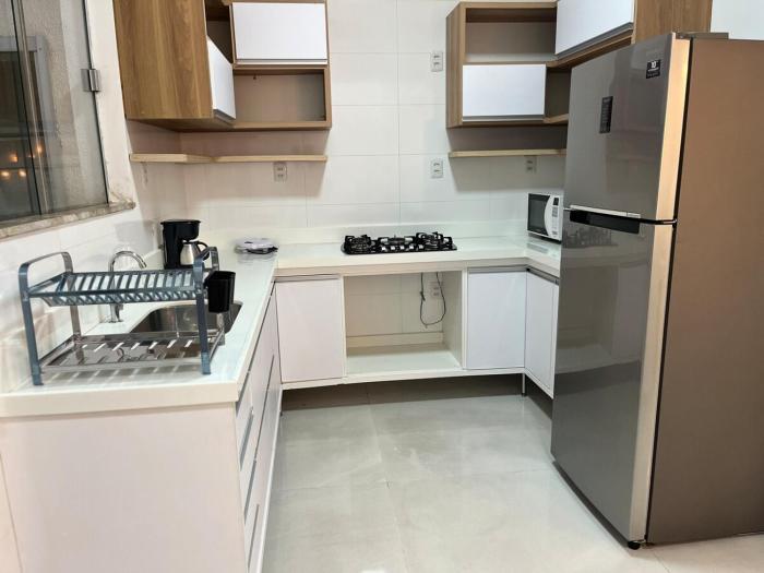 Lindíssima Casa, em condomínio !