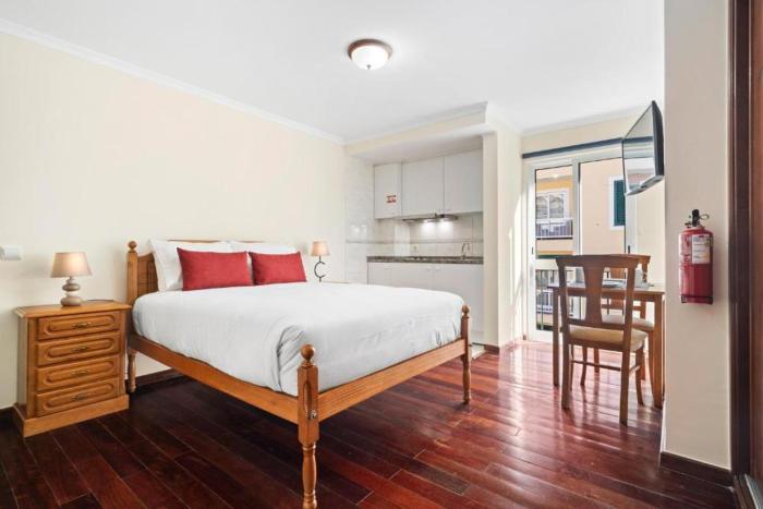 Ribeira Brava Studios - N