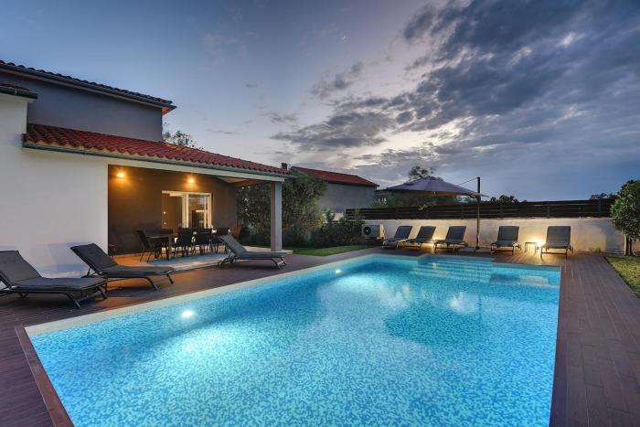 Villa Entini by owners Sanja& Saša