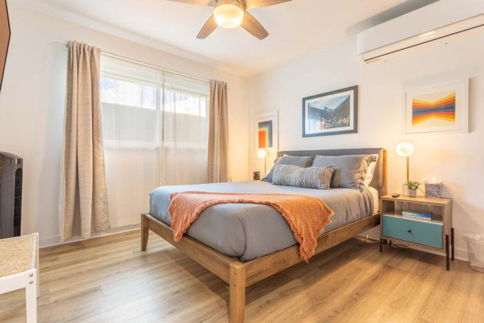 Mid Century 1BR Apt w Patio Near LAX Playa Vista Beach