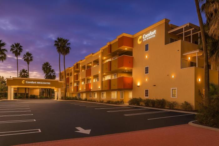 Comfort Inn & Suites Huntington Beach