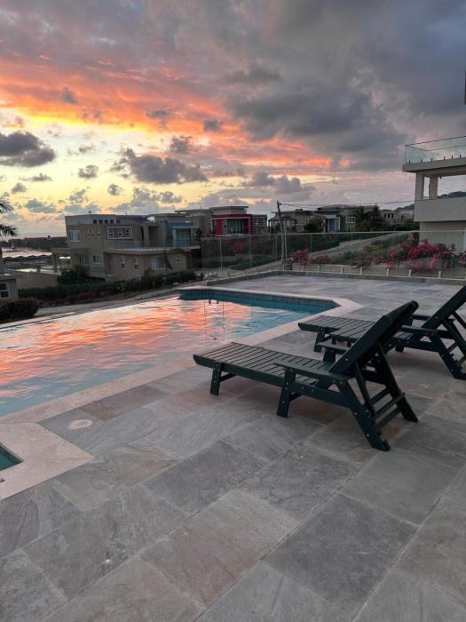 OneLoveVilla, Oceanview beach house, Whitehouse JA