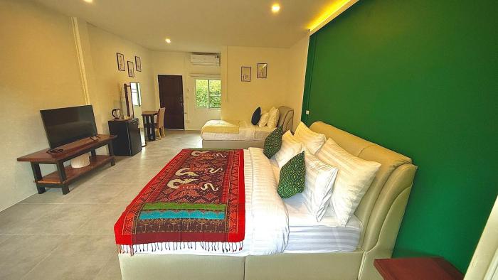 The Simple Place - King and Twin