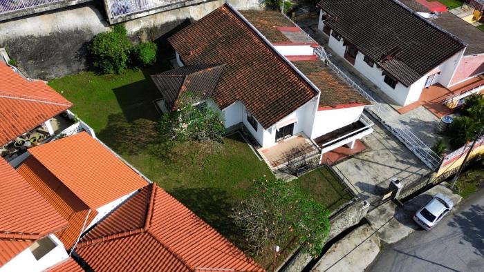 Modern Garden View Bungalow In Seremban by Maison