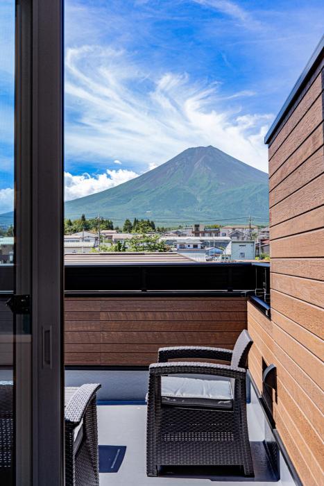 Sky deck for rent! Fuji view Open-air bath New building