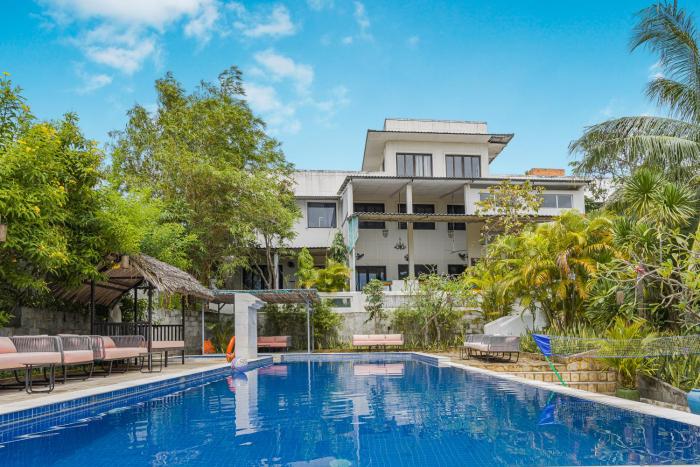 9 Bedroom Villa Mui Ne With Private Pool