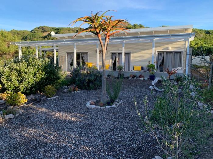 Beach House Getaway - A Dreamers Paradise