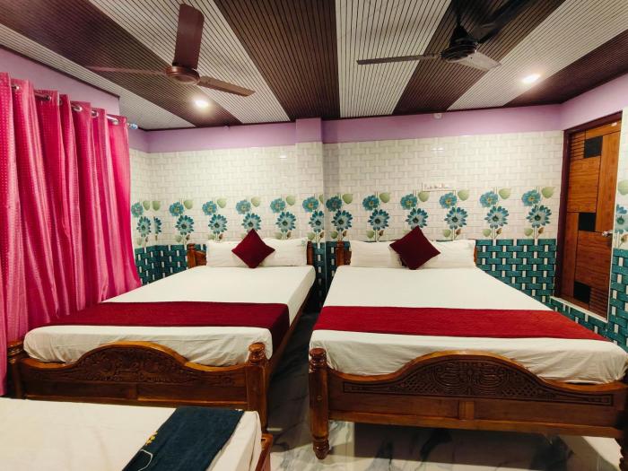 THIRUNALLAR Udhayam Residency INN