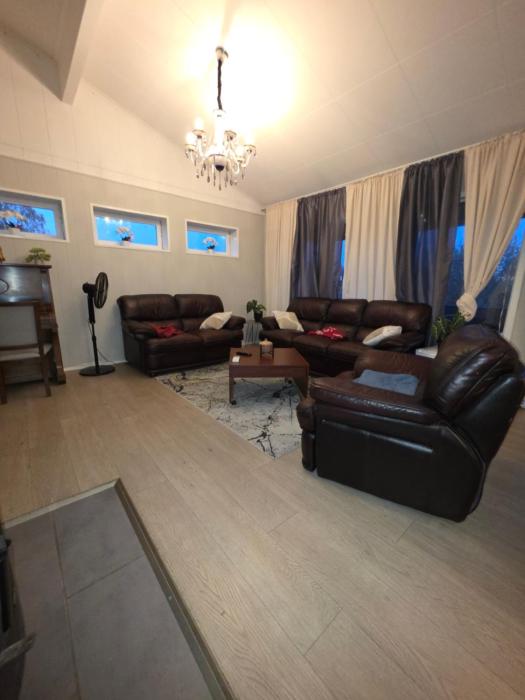 Rooms in Montana Guest house