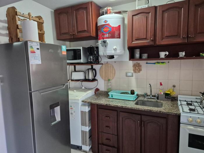 Departamento 1 ambiente a la calle con balcón