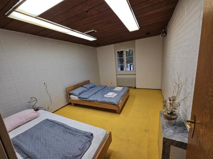 Privatzimmer -Venus- mit gemeinsamer Küche und Bad in der Altstadt Chur