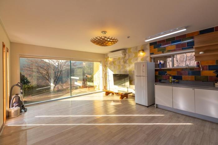 Hwasun Byeolsan Pension