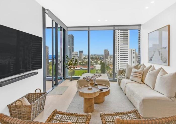 Luxury 2BR 16th Flr Ocean Views