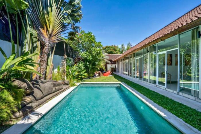 Davion 6 BR Private Pool Villa ZN308