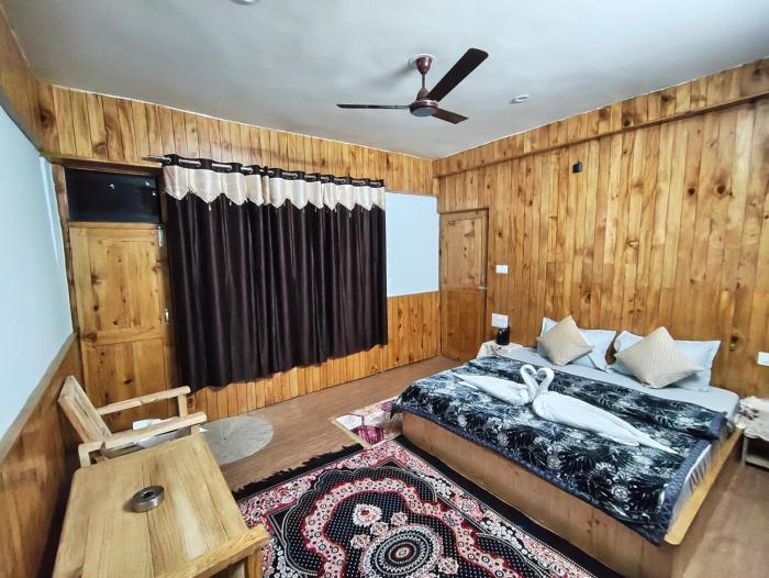 The Clifton stays Jibhi