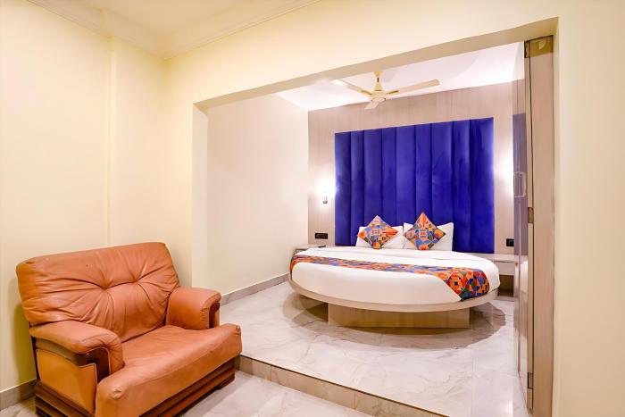 Glitz Hotels Priceless-Lokhandwala