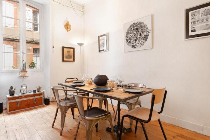 Appart 115m Hyper centre Toulouse - cœur Saint Sernin, 5 min Capitole - Parking public sous terrain 3 min