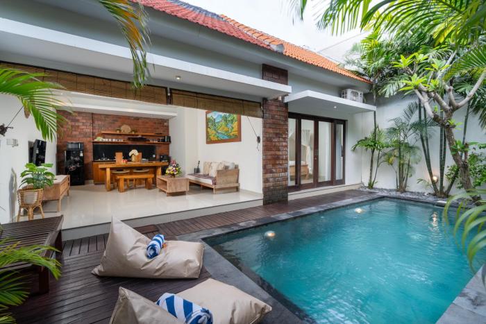 Honeymoon Villa Aisha in The Heart of Legian