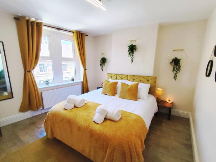 Peak District Cottage Sleeps 6 and has Projectors in each room