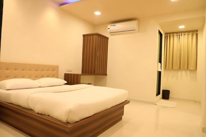 Galaxy inn By Glitz Hotels