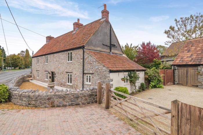 5 Bed in Cleeve oc-t33614