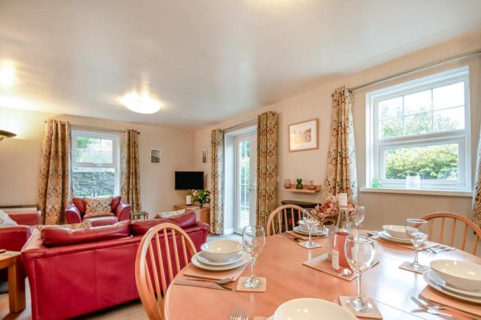 2 Bed in Broad Haven oc-h33632