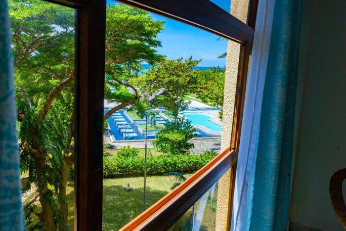 Golden Sun-Diani Beach