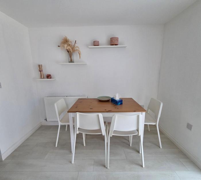 Charming Bicester Retreat Near Oxford & Cotswolds