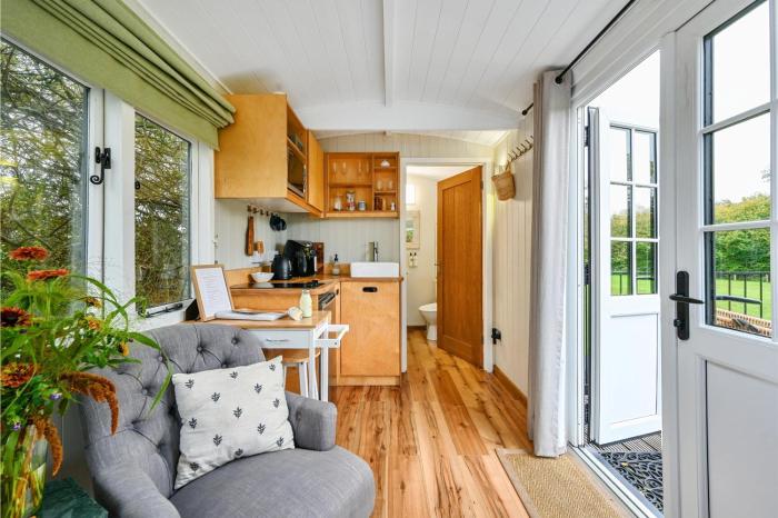 Badger Shepherds Hut