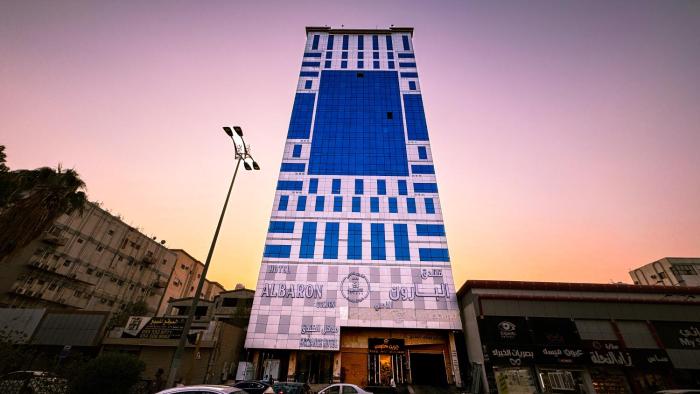 فندق البارون الذهبي